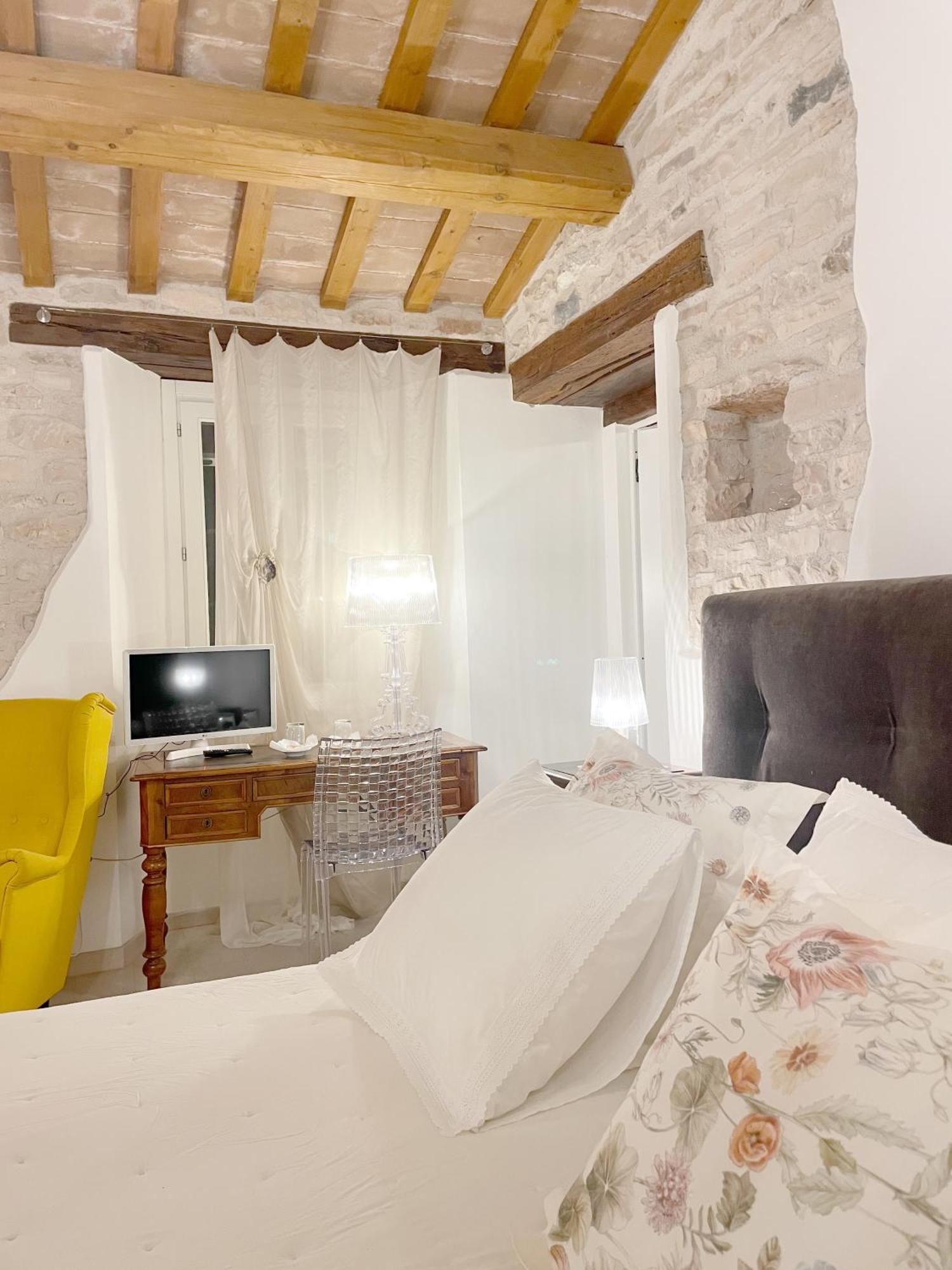 Agriturismo "Le Cannelle" Spa & Day Wellness Villa Fossombrone Exterior photo